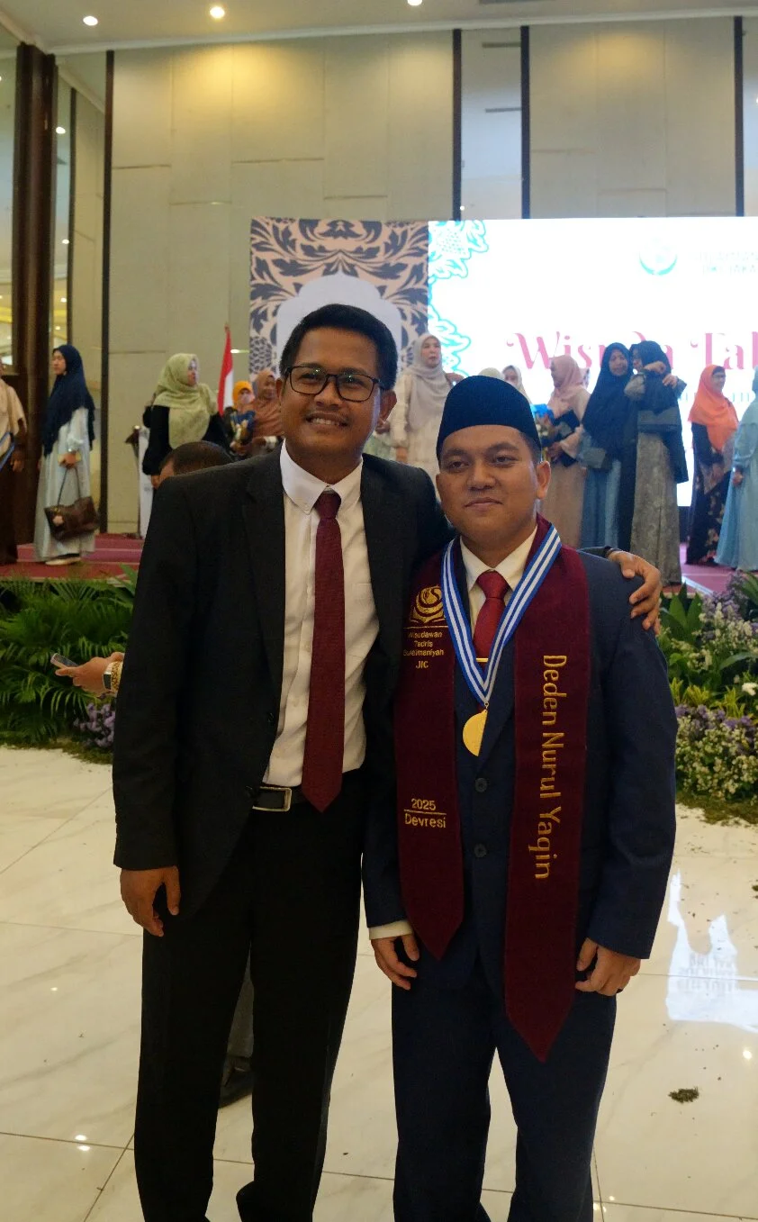Foto 13 dari album Wisuda Sponsor Tahfidz 2025